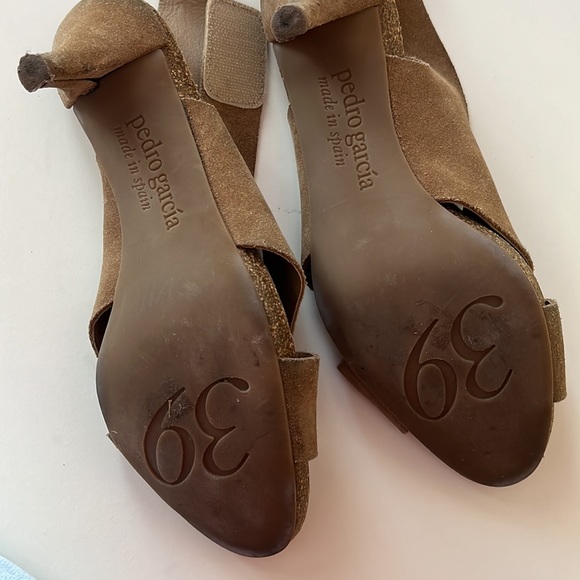 Pedro Garcia brown suede high heals - Picture 5 of 5